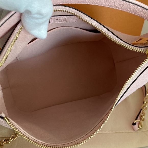 LOUIS Vuitton By The Pool Marshmallow Hobo - Picture 12 of 14